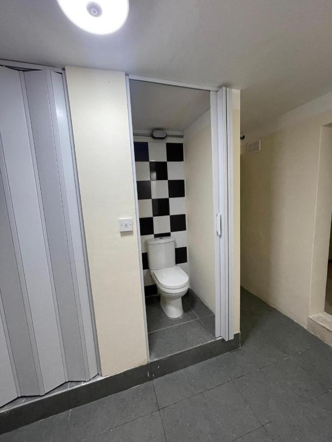 Ommi Hostel San Ġiljan Kültér fotó