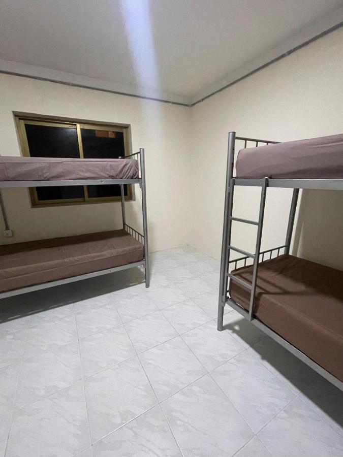 Ommi Hostel San Ġiljan Kültér fotó